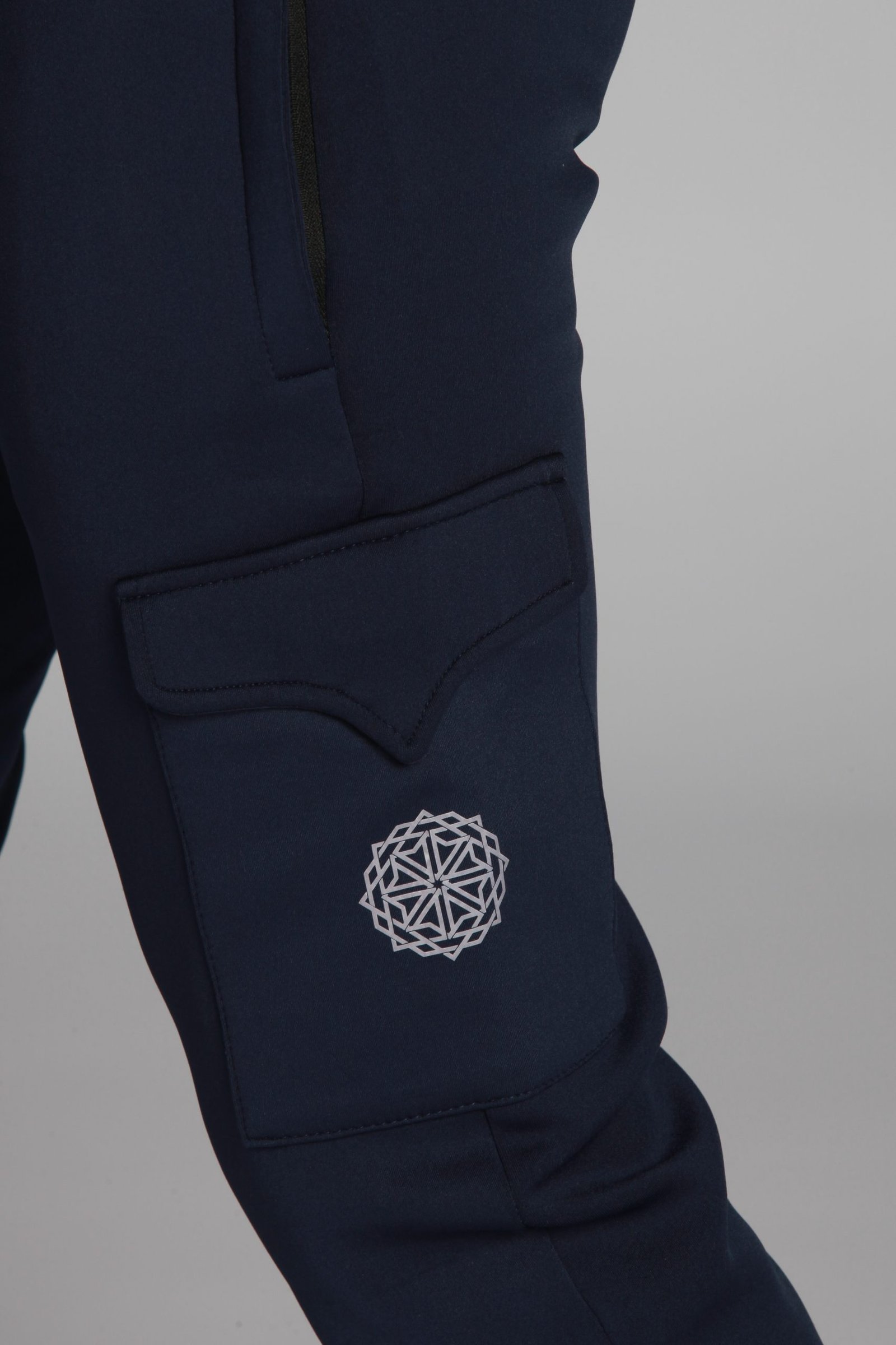 Presence | Royal Depth Blue - Image 6