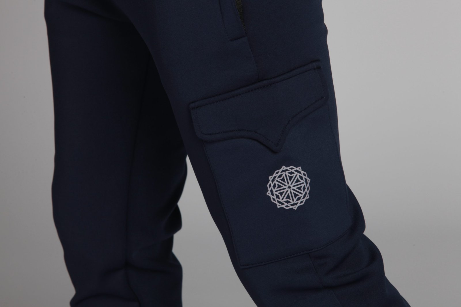 Presence | Royal Depth Blue - Image 5